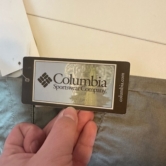 NWT Columbia Cape Rush Flat Front Shorts Size 10 Active Fit Hiking Outdoor - Picture 12 of 15